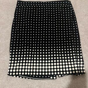 J Crew Pencil Skirt Size 10 Polka Dot black